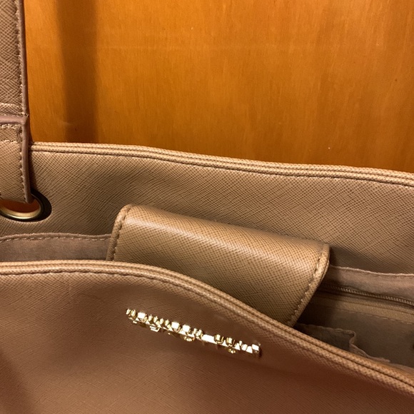 Kenneth Cole Reaction Camel colored tote bag - Picture 6 of 10